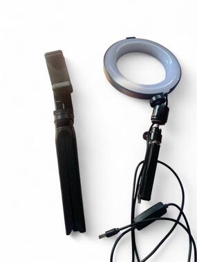 Adjustable Black LED Ring Light with Phone Holder and USB Power